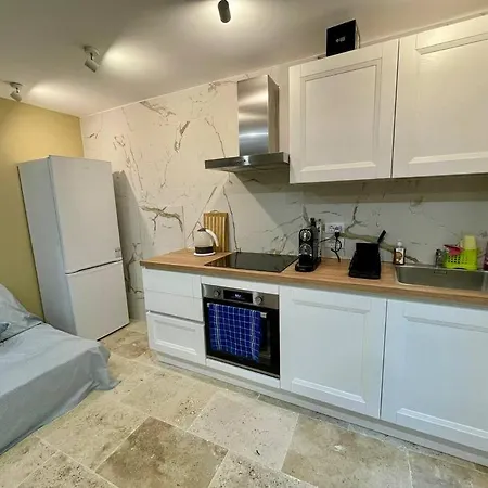 בית נופש Charming Little House With Patio Close To Monaco ונטימיגליה
